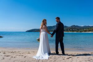am Traumstrand der Hochzeit am Meer - meer sardinien urlaub